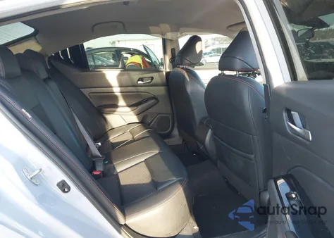 2023 Nissan Altima Sr Fwd z USA, uszkodzony, nr VIN 1N4BL4CV3PN425973